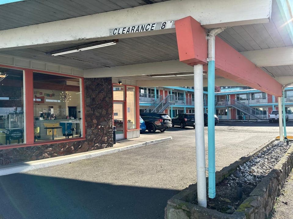 Property building, Patio, Parking