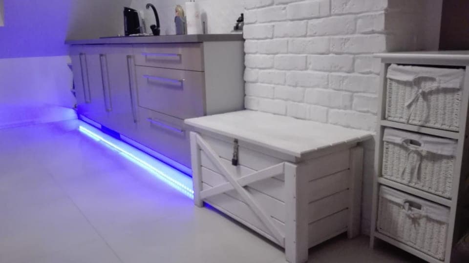 Kitchen or kitchenette, Living room