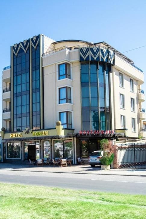 Property building, Street view, Location, Parking