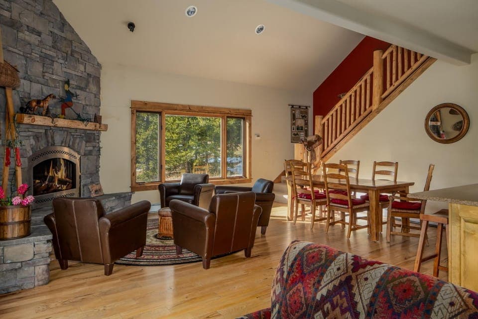 Twin Lift Lodge House in Big Sky