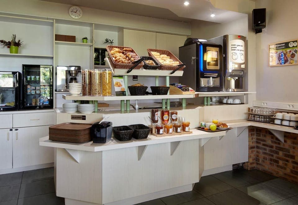 Buffet breakfast, Buffet breakfast