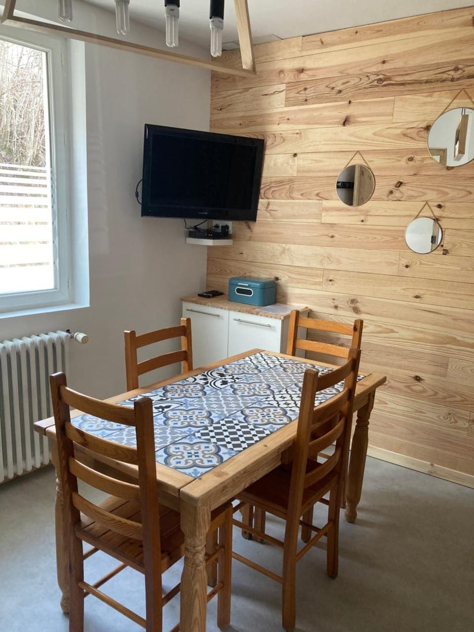 TV and multimedia, Dining area