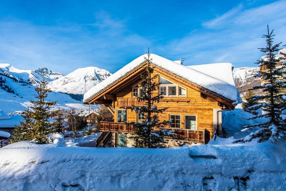 Property building, Winter