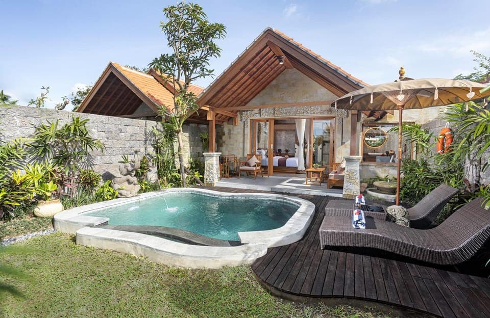 Property building, Natural landscape, Garden, Garden view, Pool view, Swimming pool, sunbed