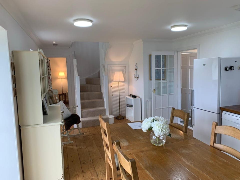 Dining area, kitchen