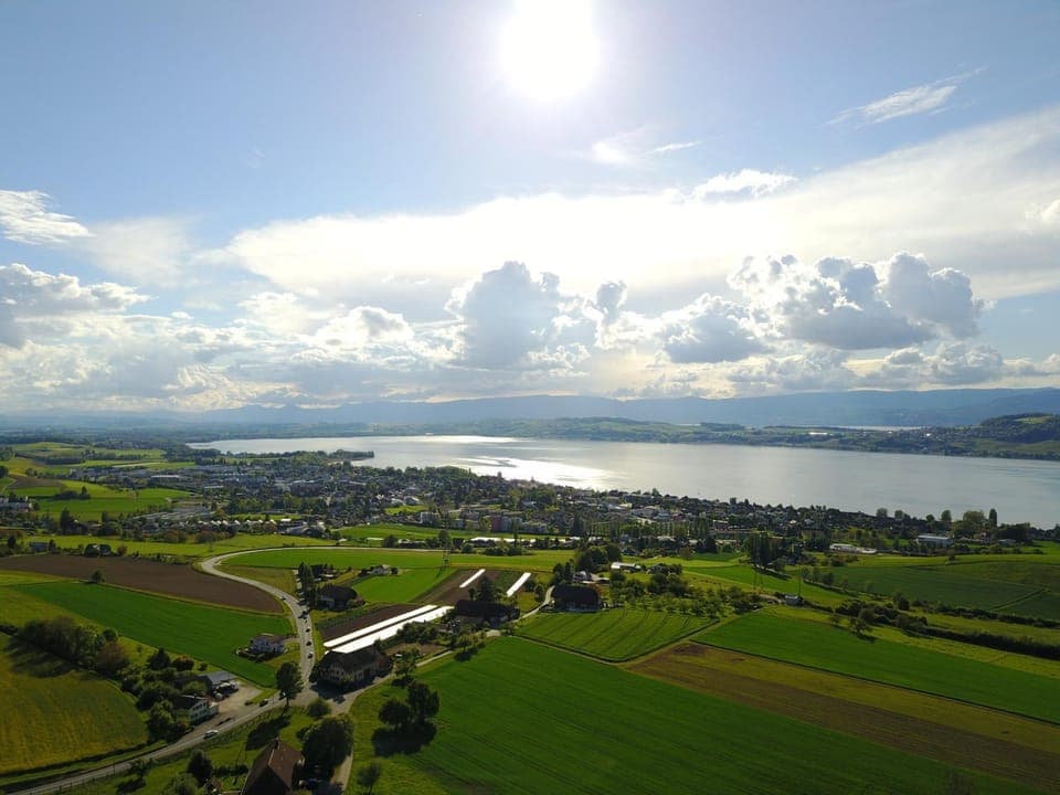 Fishing, Horse-riding, Beach, Windsurfing, Hiking, Cycling, Pets, Lake view, Area and facilities, Sports