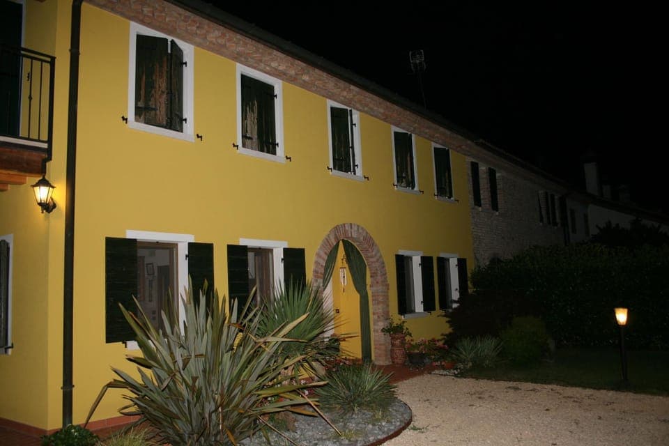 Garden, Landmark view