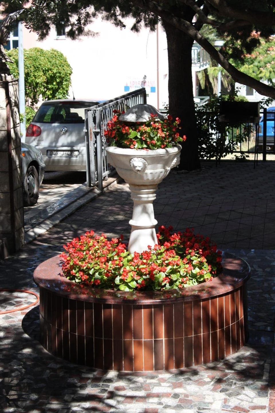 Location, children, Family