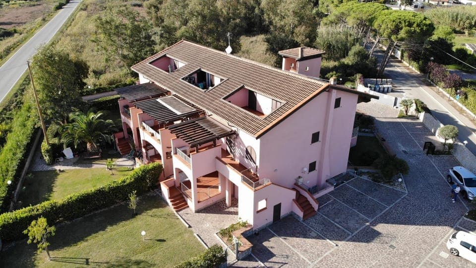 Property building, Bird's eye view, Parking