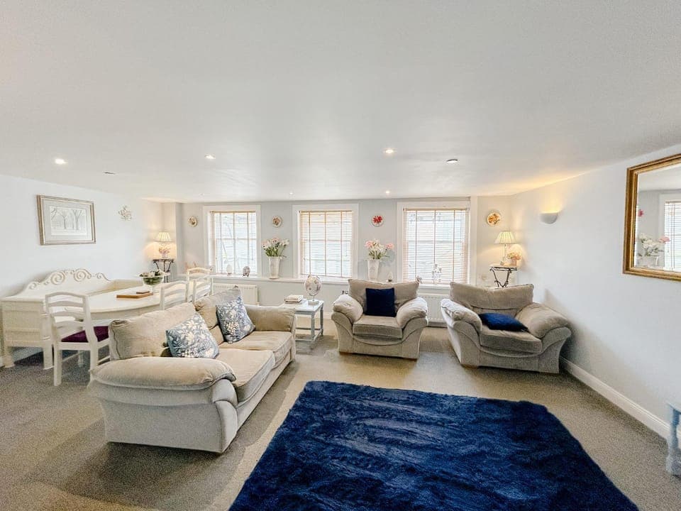 Living room, Photo of the whole room, Seating area