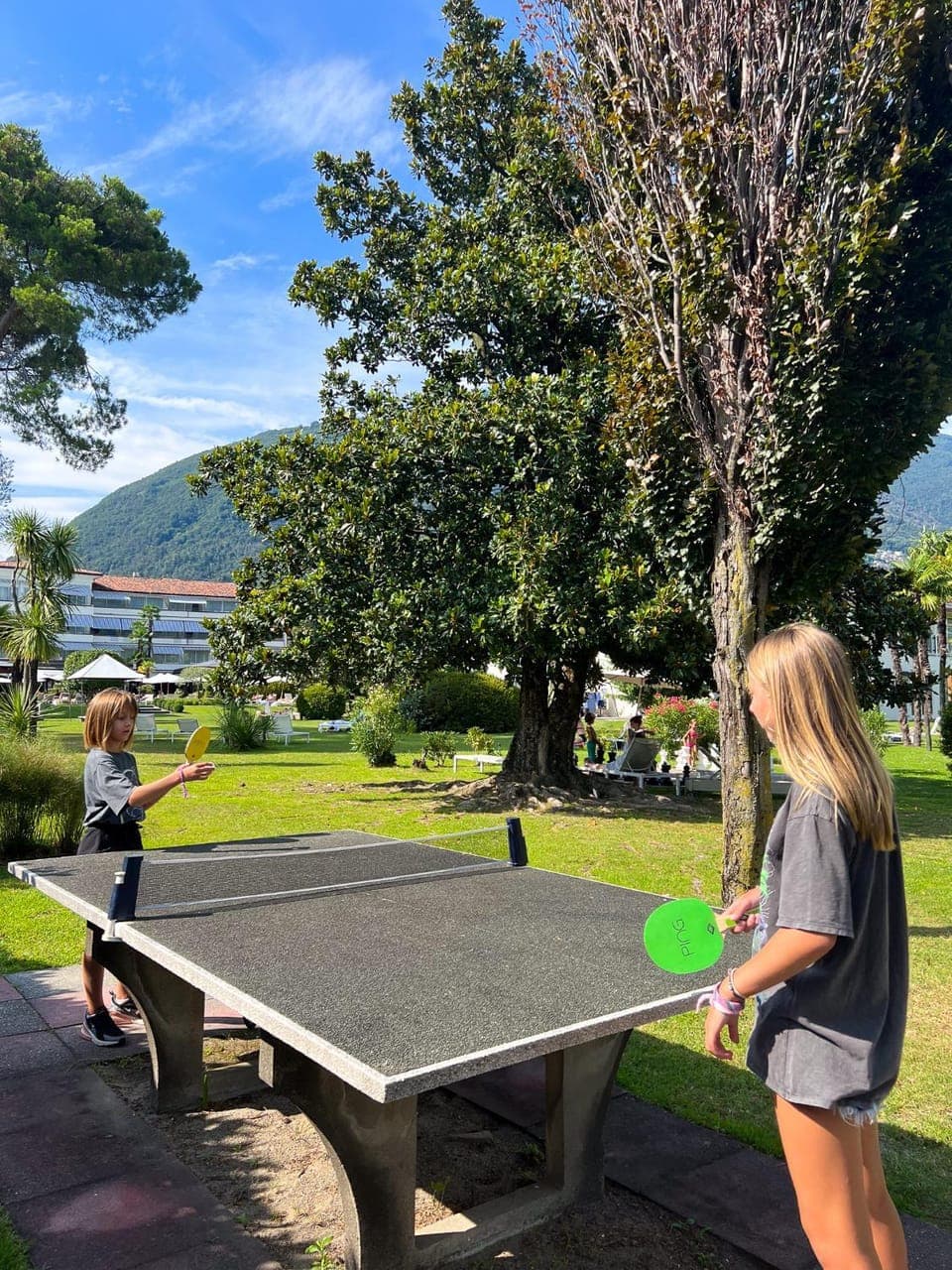 Garden, Table tennis
