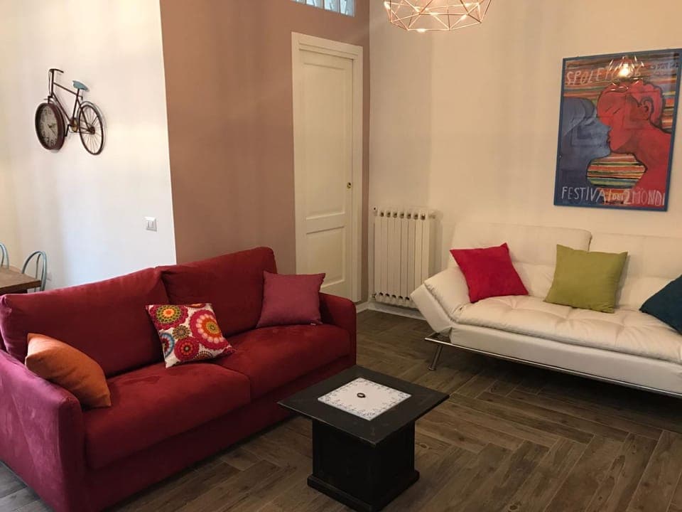 Communal lounge/ TV room, TV and multimedia, Living room, Seating area