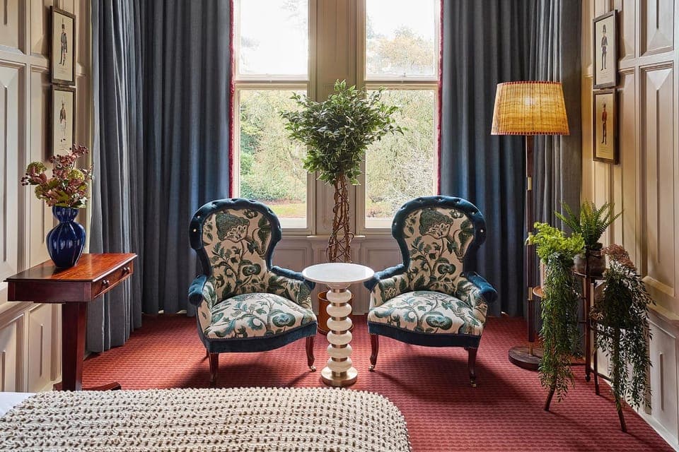 Seating area, Bedroom