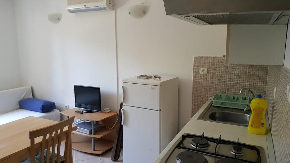 TV and multimedia, Kitchen or kitchenette, Living room, Seating area, Dining area, Bedroom