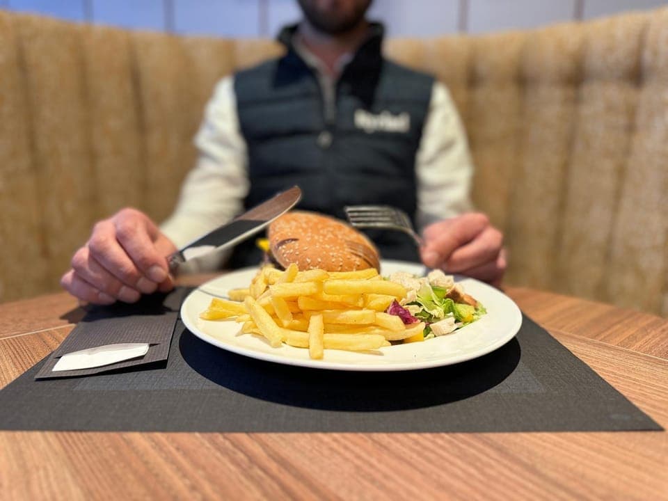 Restaurant/places to eat, Meals