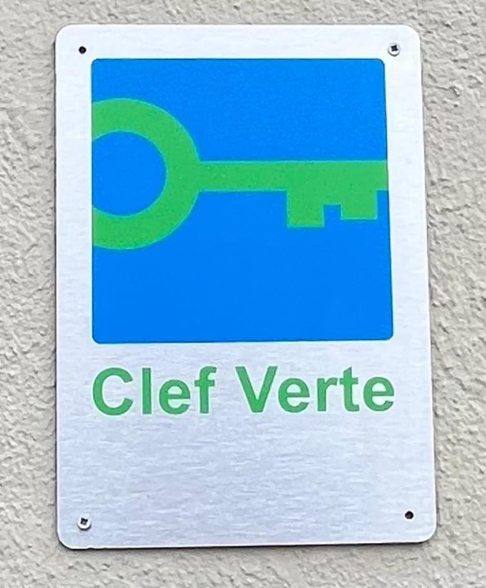 Property building, Restaurant/places to eat, Property logo or sign, Logo/Certificate/Sign, Certificate/Award