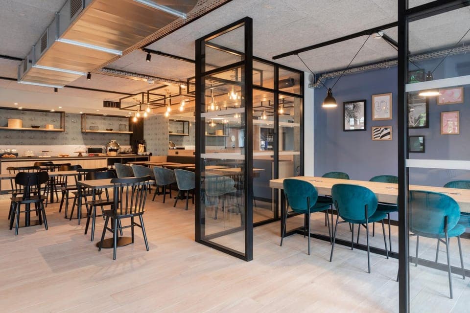 Lounge or bar, Business facilities, Meeting/conference room