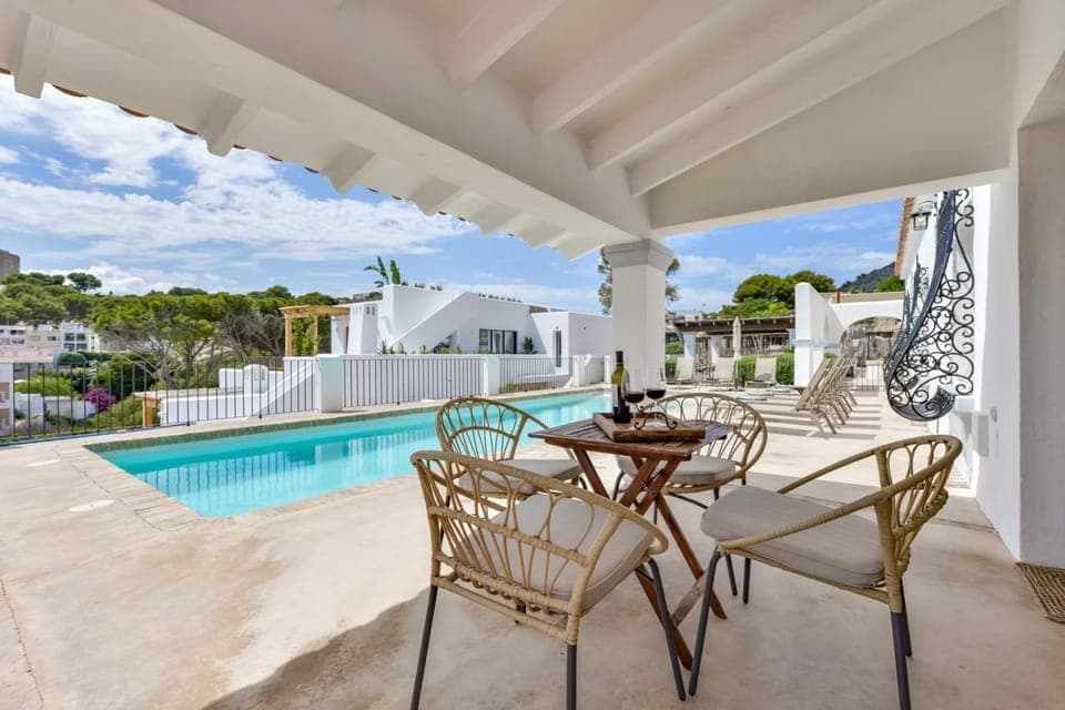 Patio, Seating area, Swimming pool, sunbed