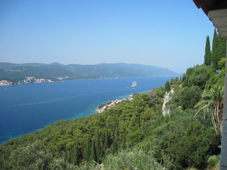 Nearby landmark, Off site, Day, Natural landscape, Summer, City view, Landmark view, Mountain view, Sea view