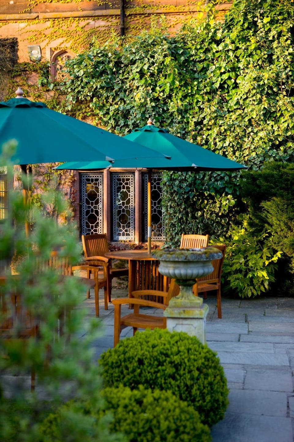 Patio, Restaurant/places to eat