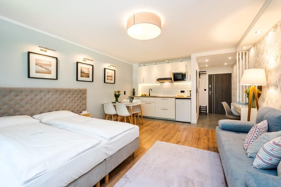 Living room, Bedroom