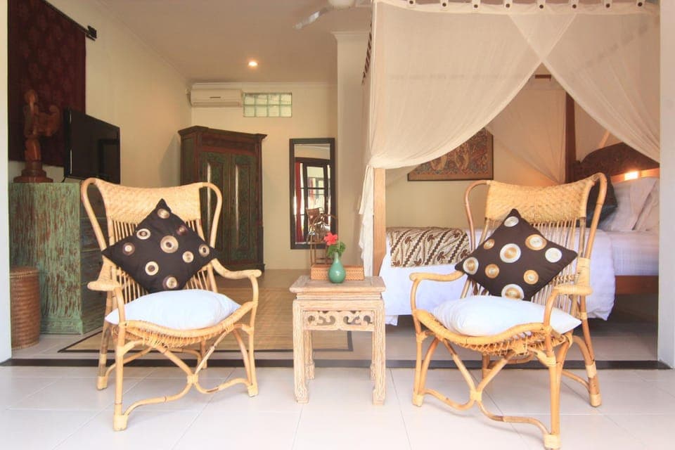 Shower, Toilet, BBQ facilities, Bathroom, TV and multimedia, Coffee/tea facilities, Seating area, Bedroom, Pets, Swimming pool