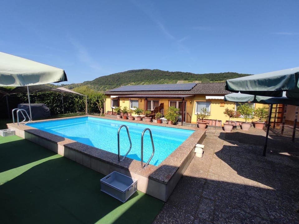 Pool view, Swimming pool