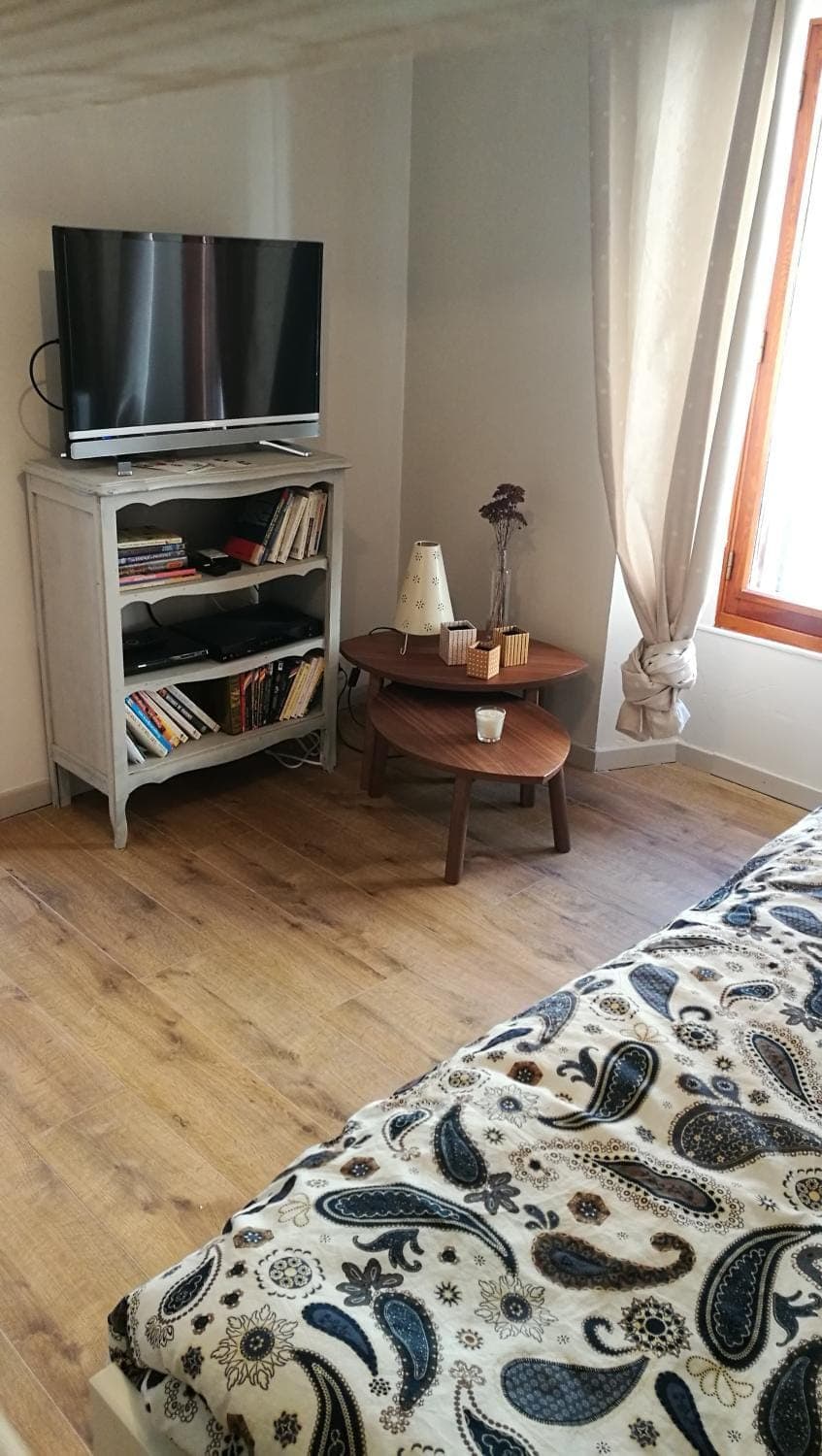 Library, TV and multimedia, Living room