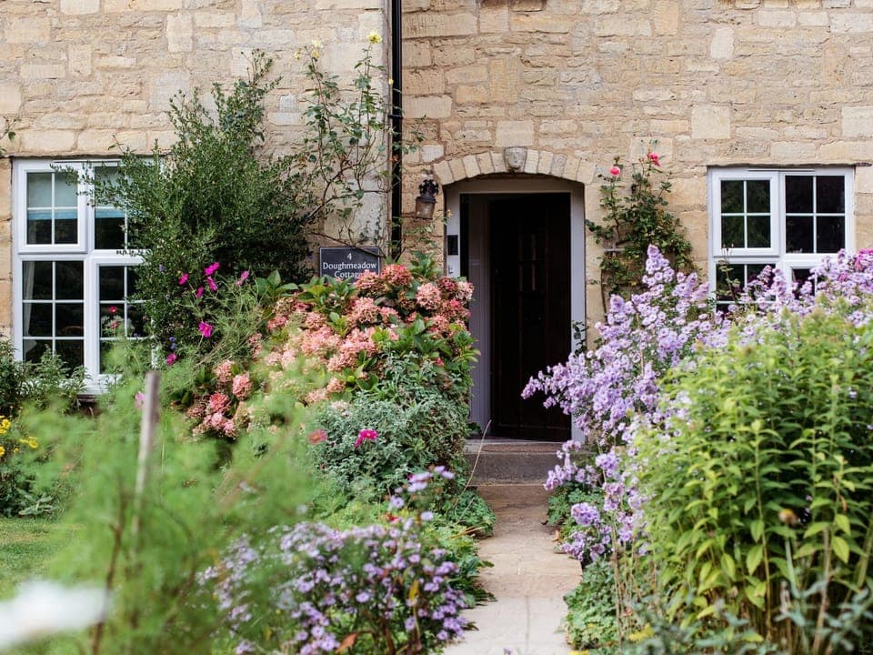 Facade/entrance, Garden