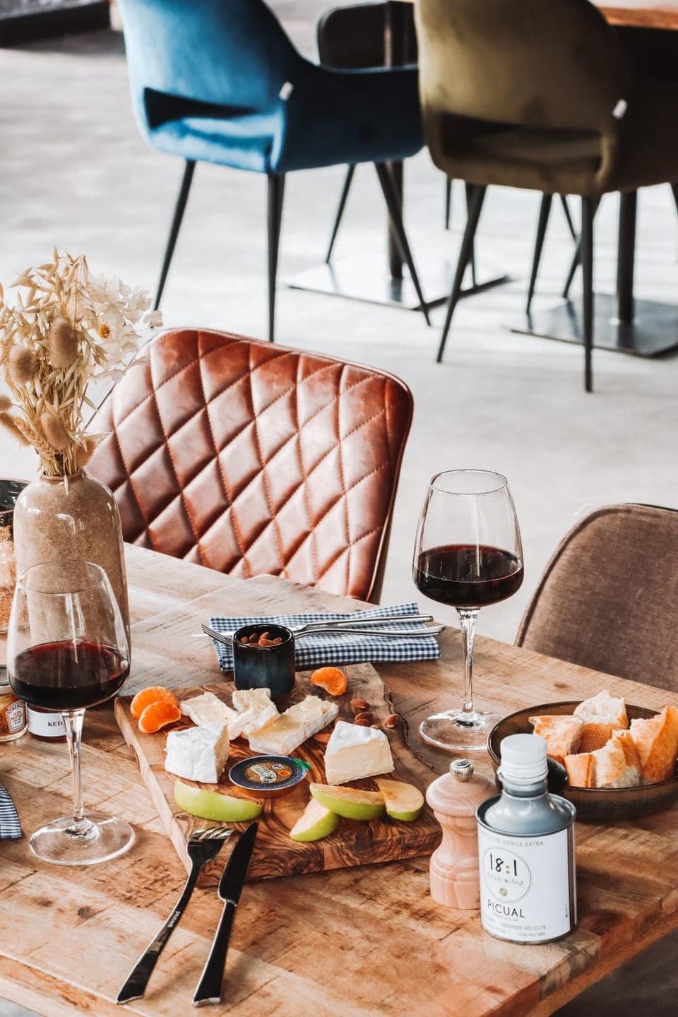 Food and drinks, Seating area