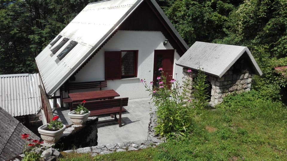 Facade/entrance, Garden, Balcony/Terrace