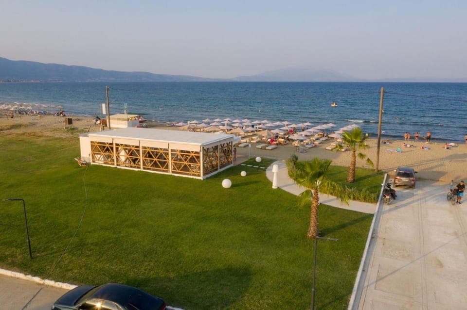 Property building, Summer, Beach, sunbed