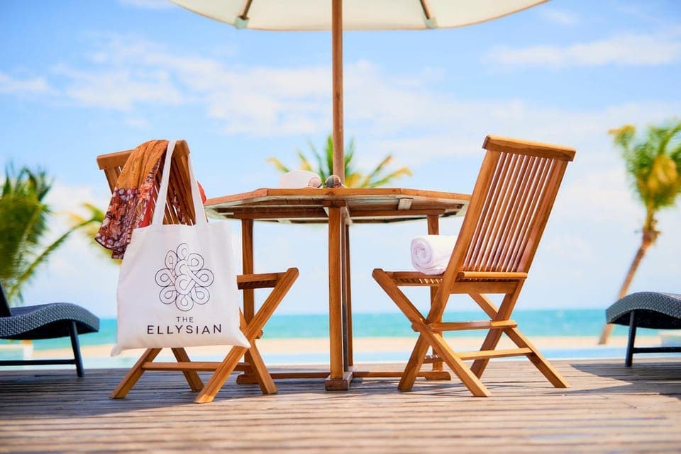 Beach, Swimming pool