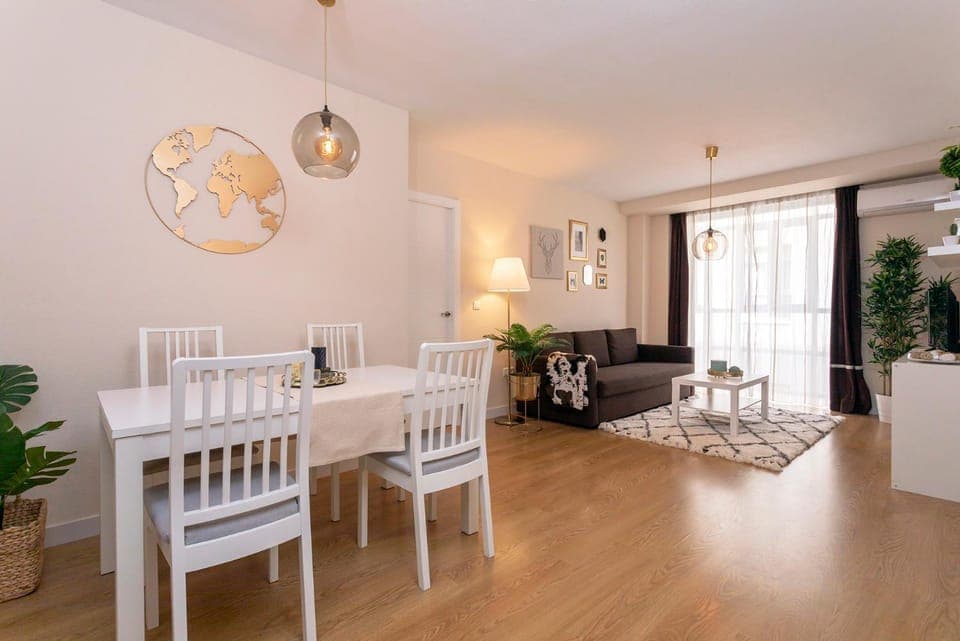 Communal lounge/ TV room, Living room, Seating area, Dining area