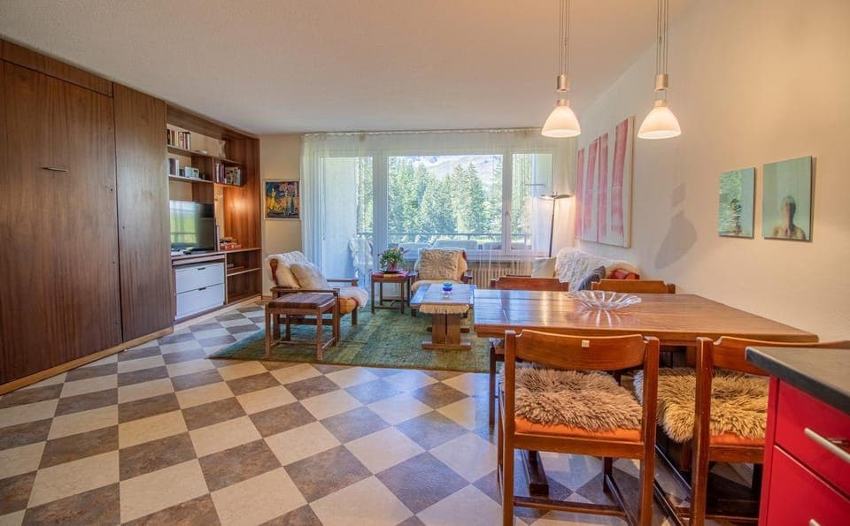 Living room, Dining area