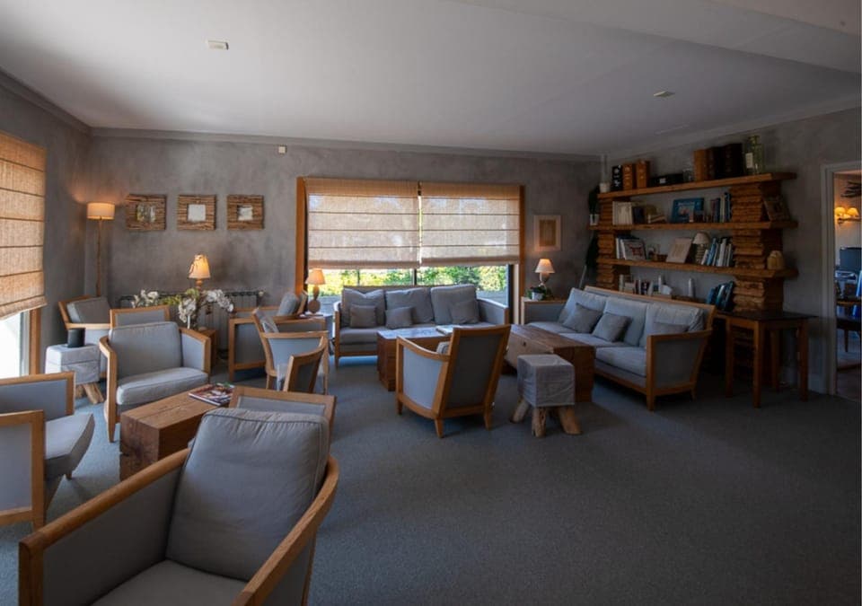 Communal lounge/ TV room, Living room, Lounge or bar