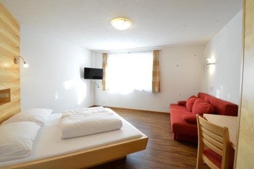 Bed, Photo of the whole room, Mountain view