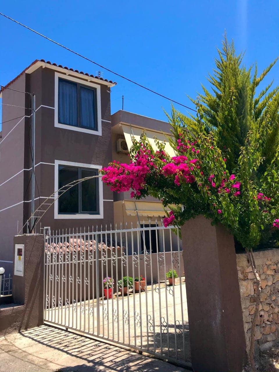 Property building, Garden, Garden, Garden view, Garden view