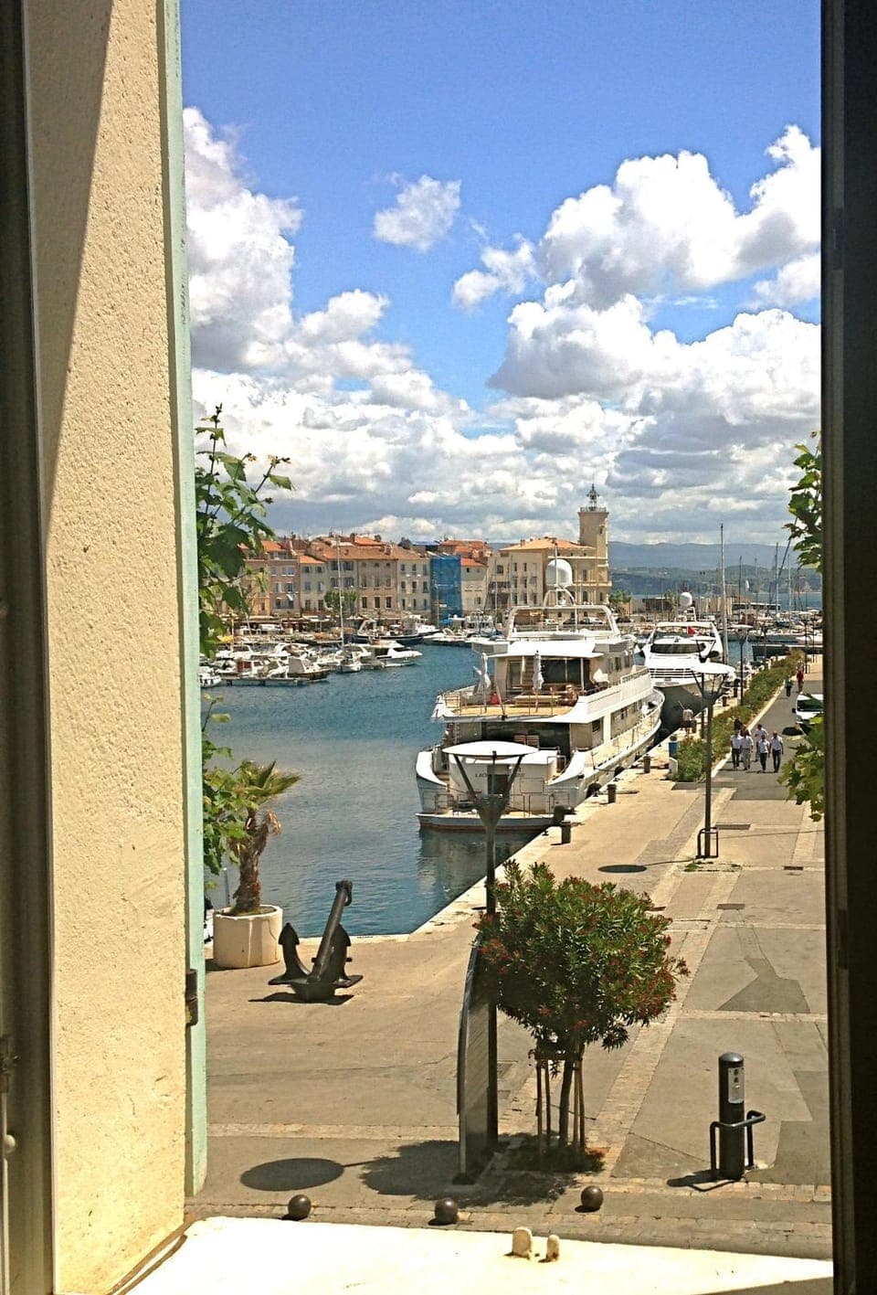 Living room, Sea view