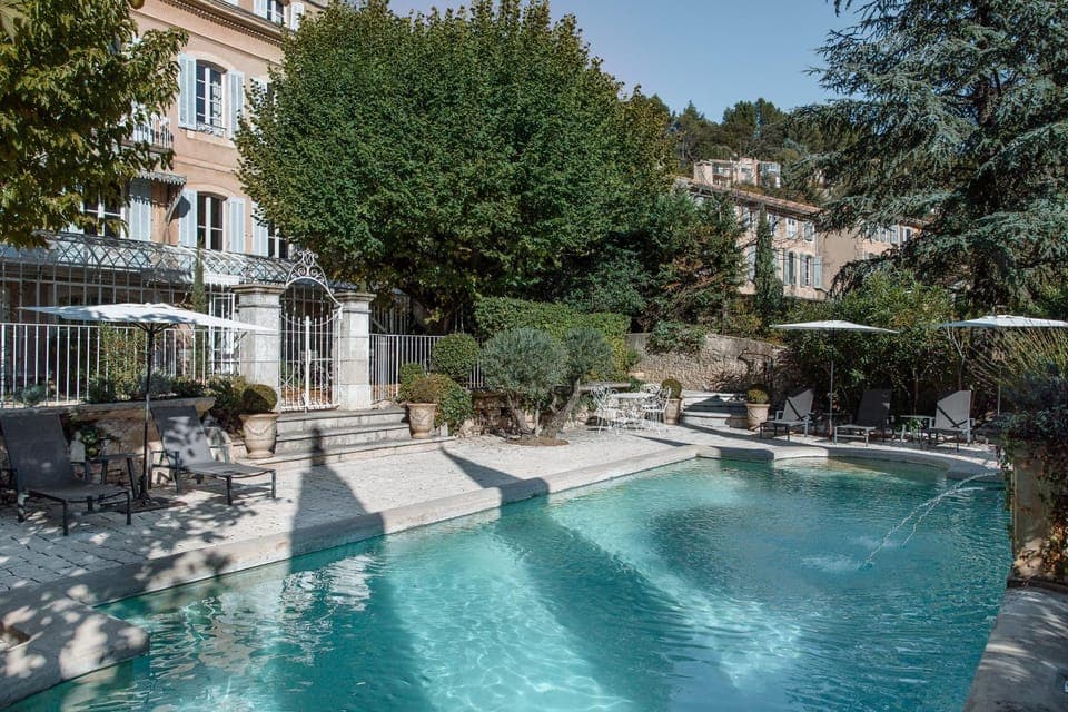 Property building, Swimming pool