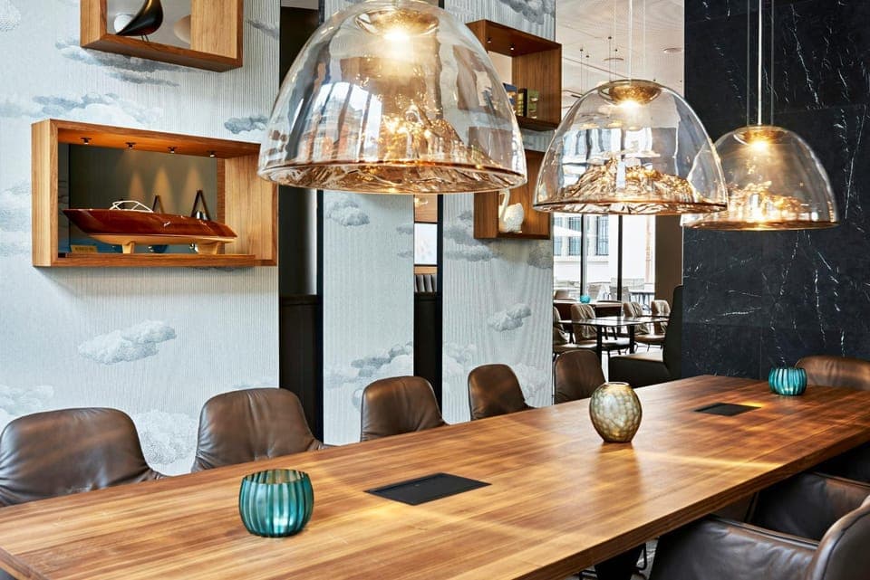 Lounge or bar