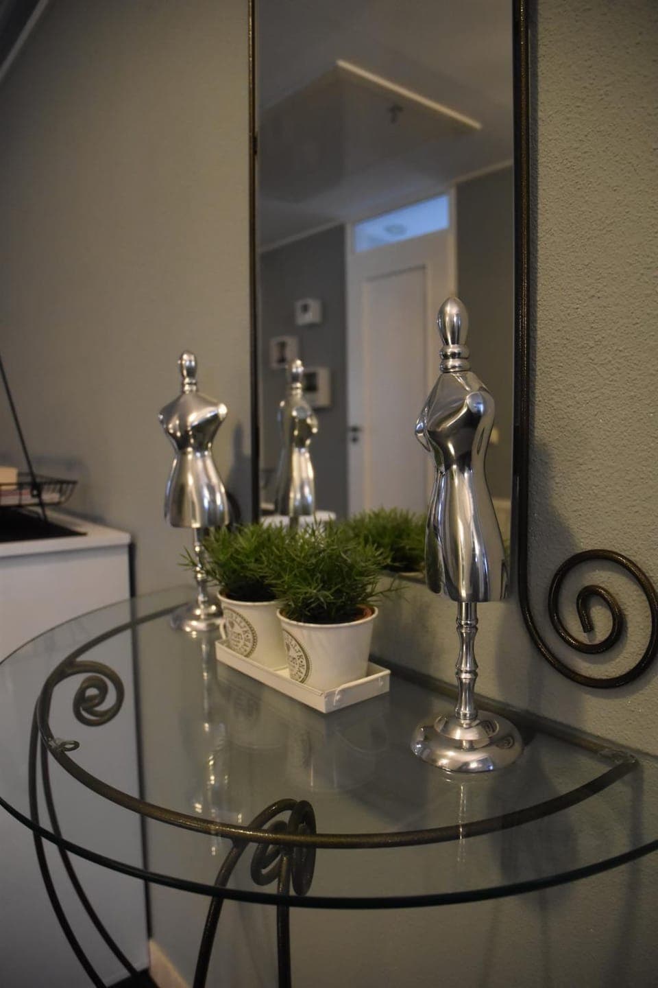 Property building, Decorative detail