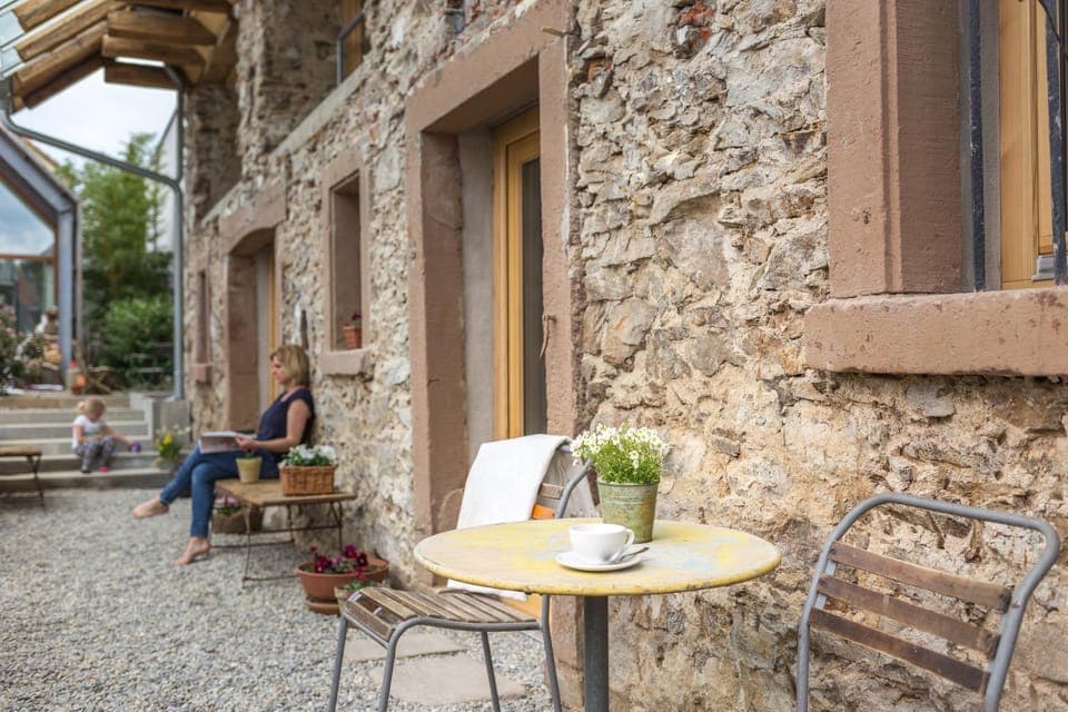 Property building, Day, On site