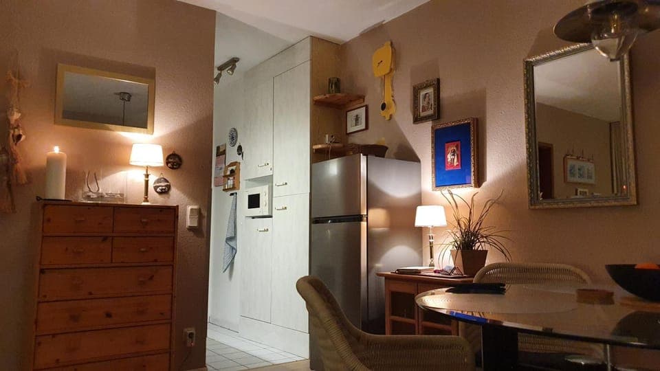 Living room, Photo of the whole room, Decorative detail, Dining area