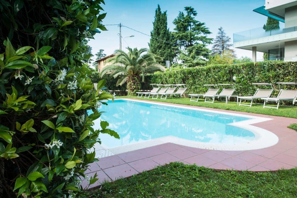 Garden, Garden view, Pool view, Swimming pool, sunbed