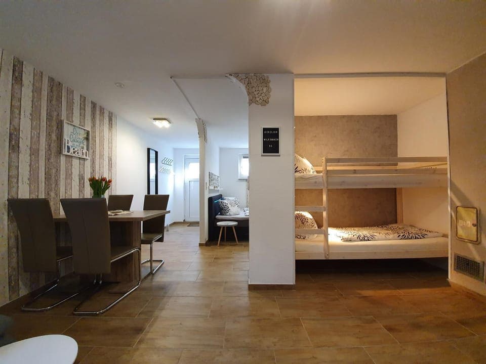 Dining area, Bedroom, bunk bed