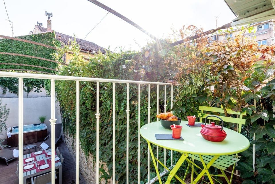 Garden, View (from property/room), Balcony/Terrace