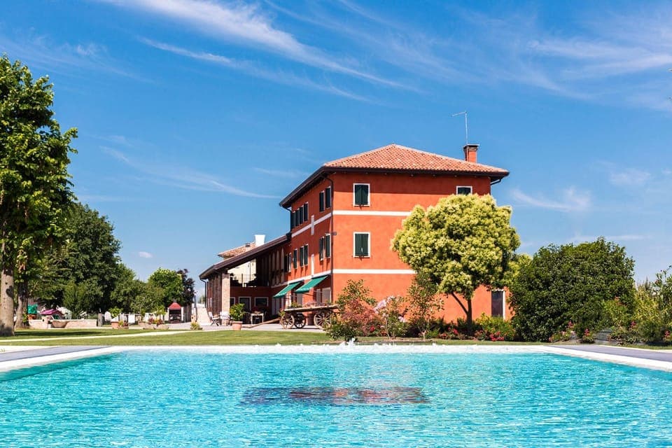 Garden, Swimming pool