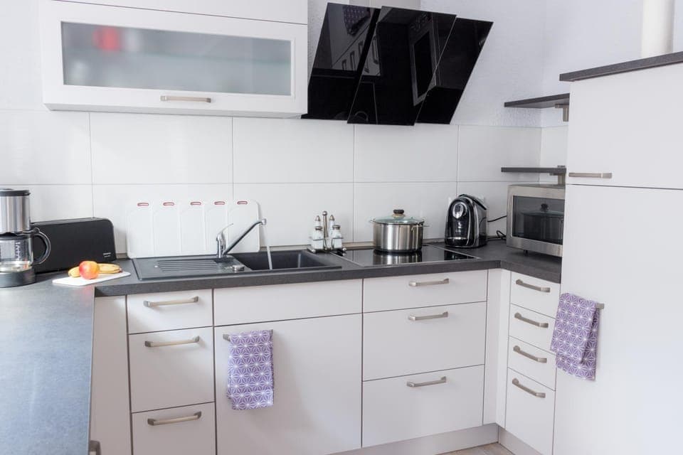 Coffee/tea facilities, Kitchen or kitchenette, Decorative detail