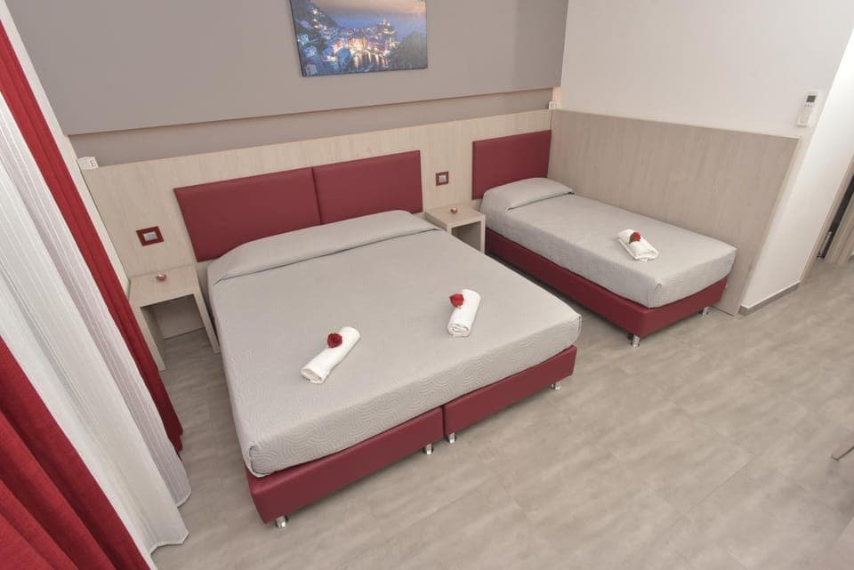 Bed, Photo of the whole room